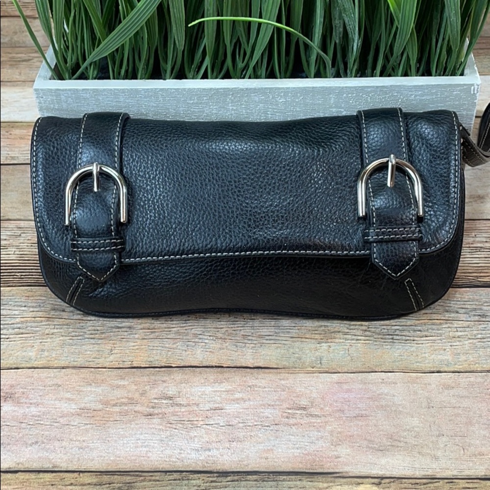 Anne Taylor Loft Clutch